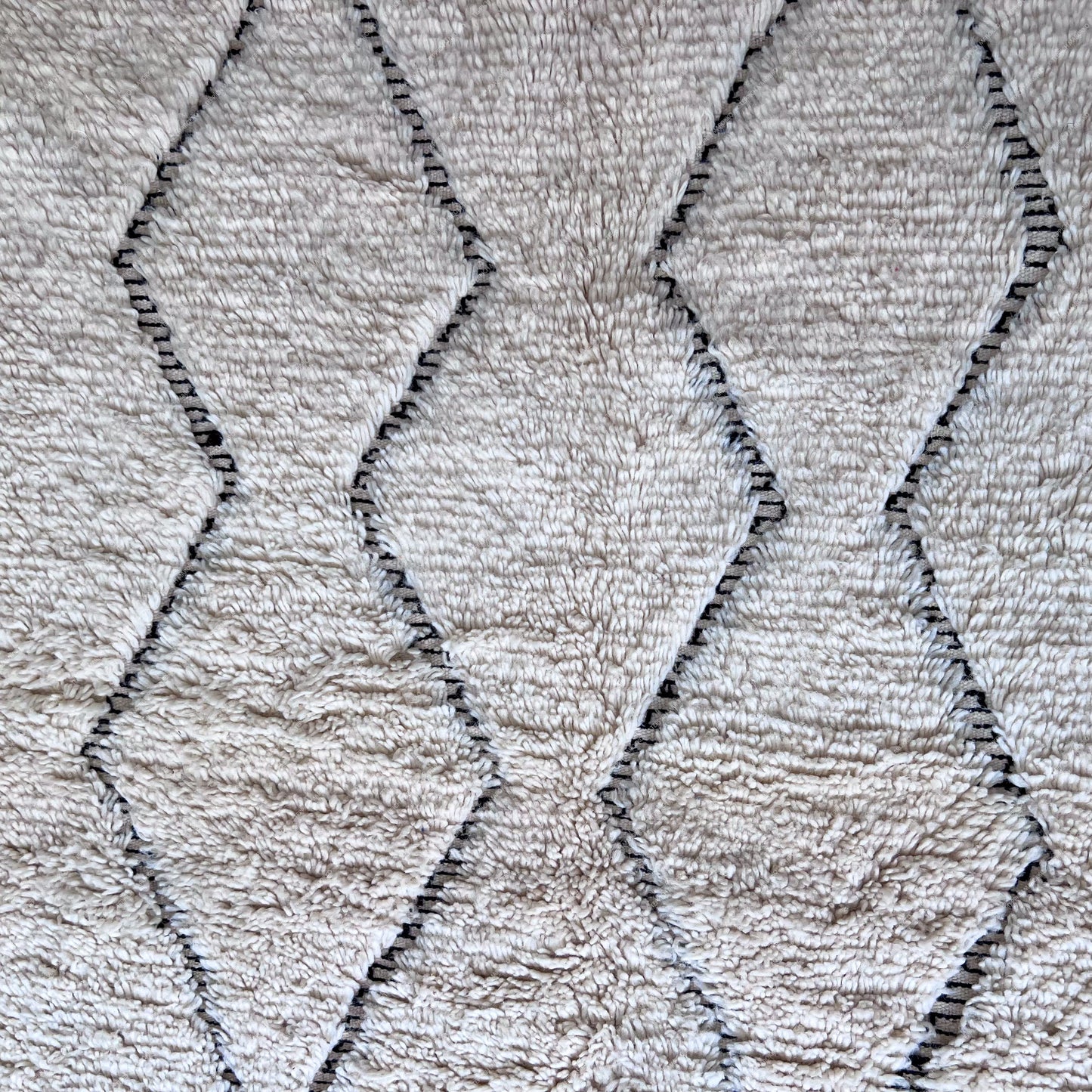 Nouran - White Moroccan rug