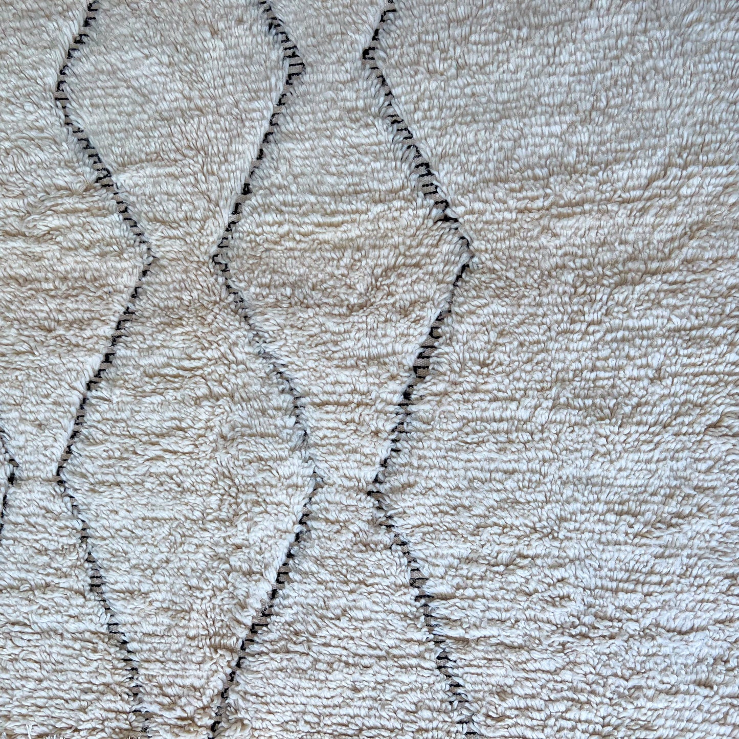 Nouran - White Moroccan rug