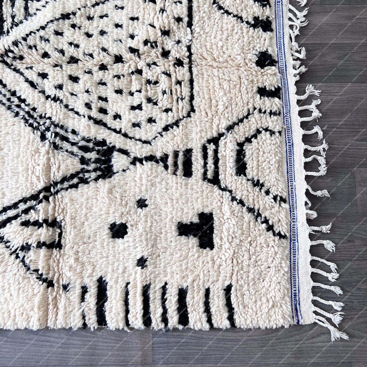 Ola - Black Morocco Rug