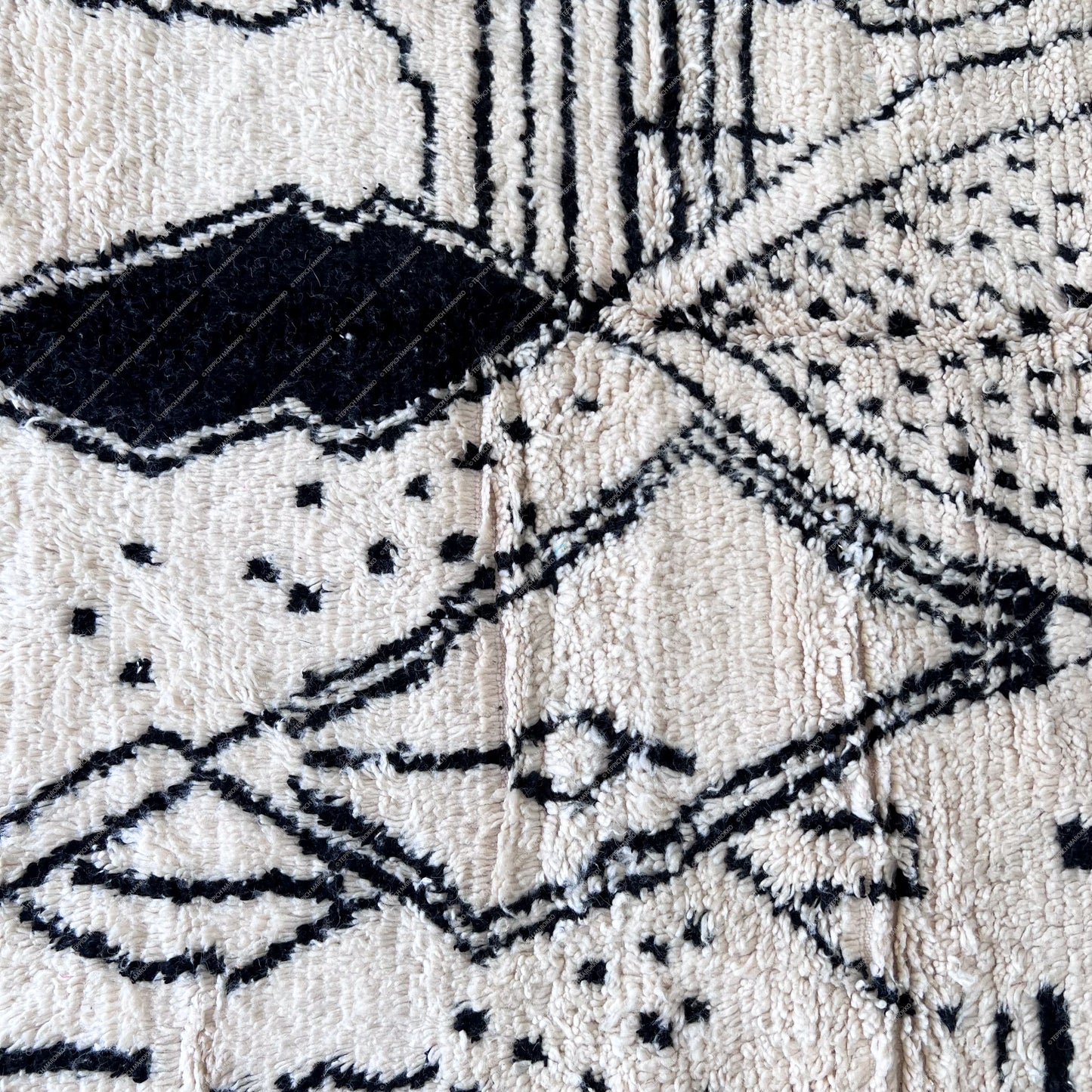 Rihana – Azilal Rug