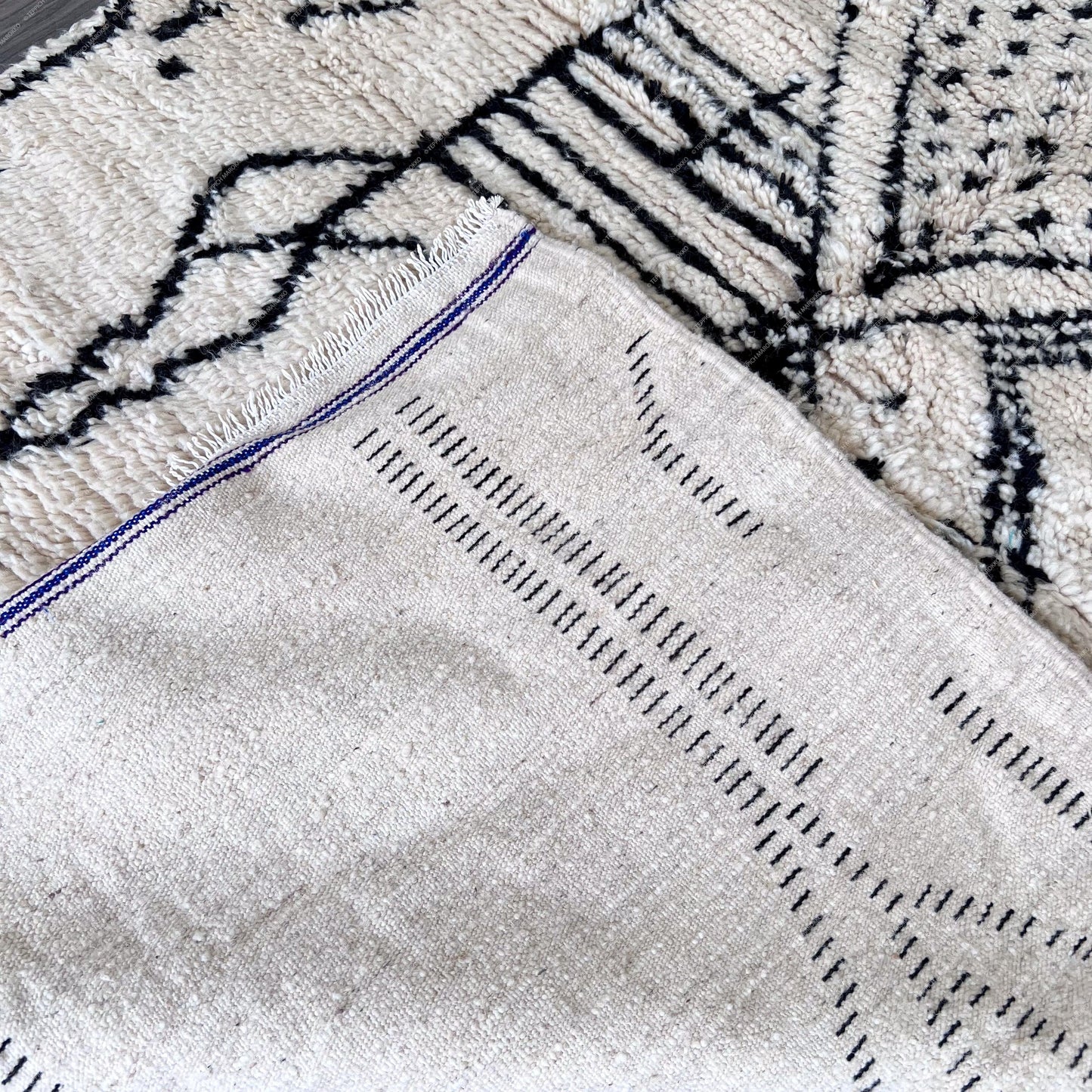 Ola - Black Morocco Rug