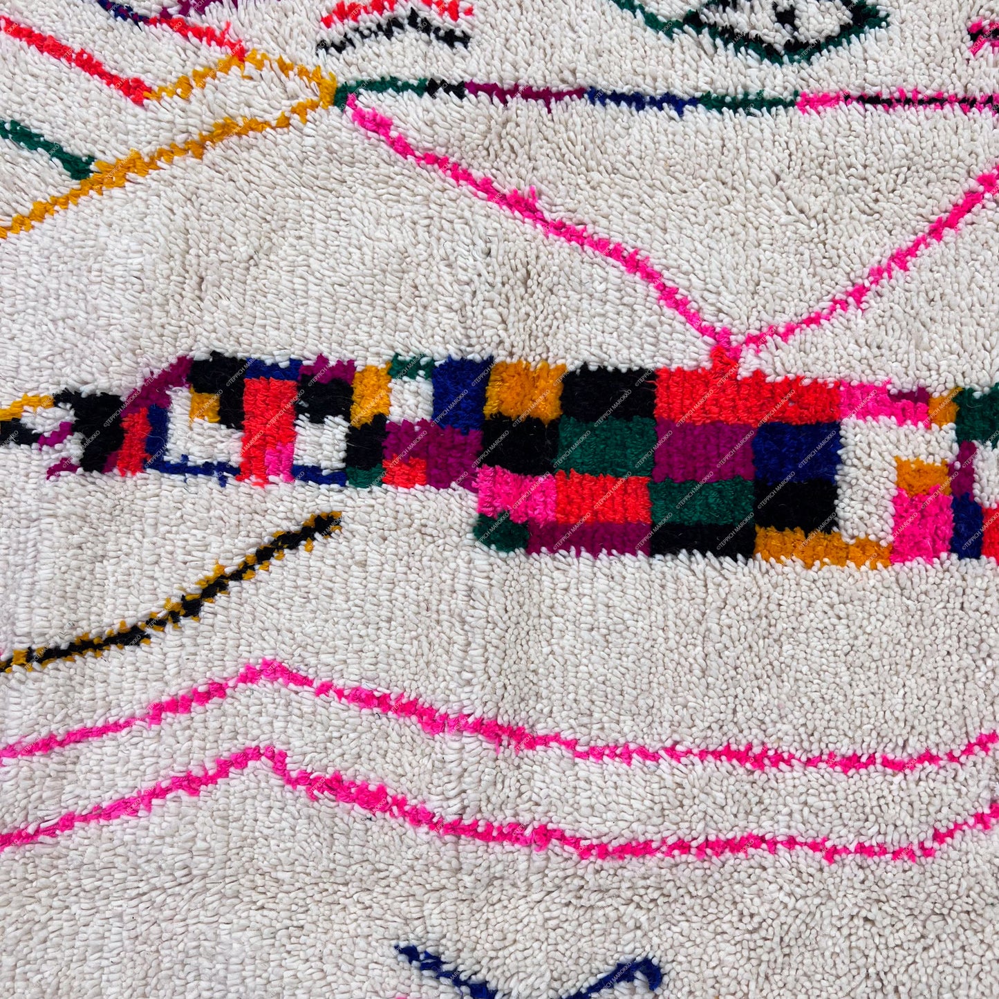 Almas – Moroccan Azilal Rug