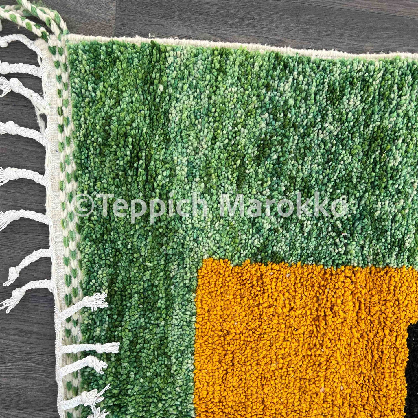 Salwa - Green Moroccan Rug