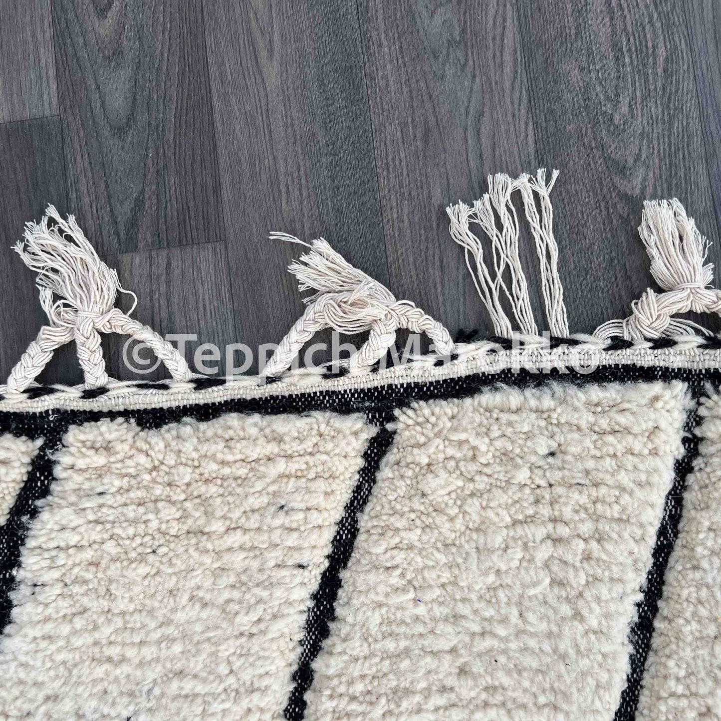 Zahra - White Moroccan Rug