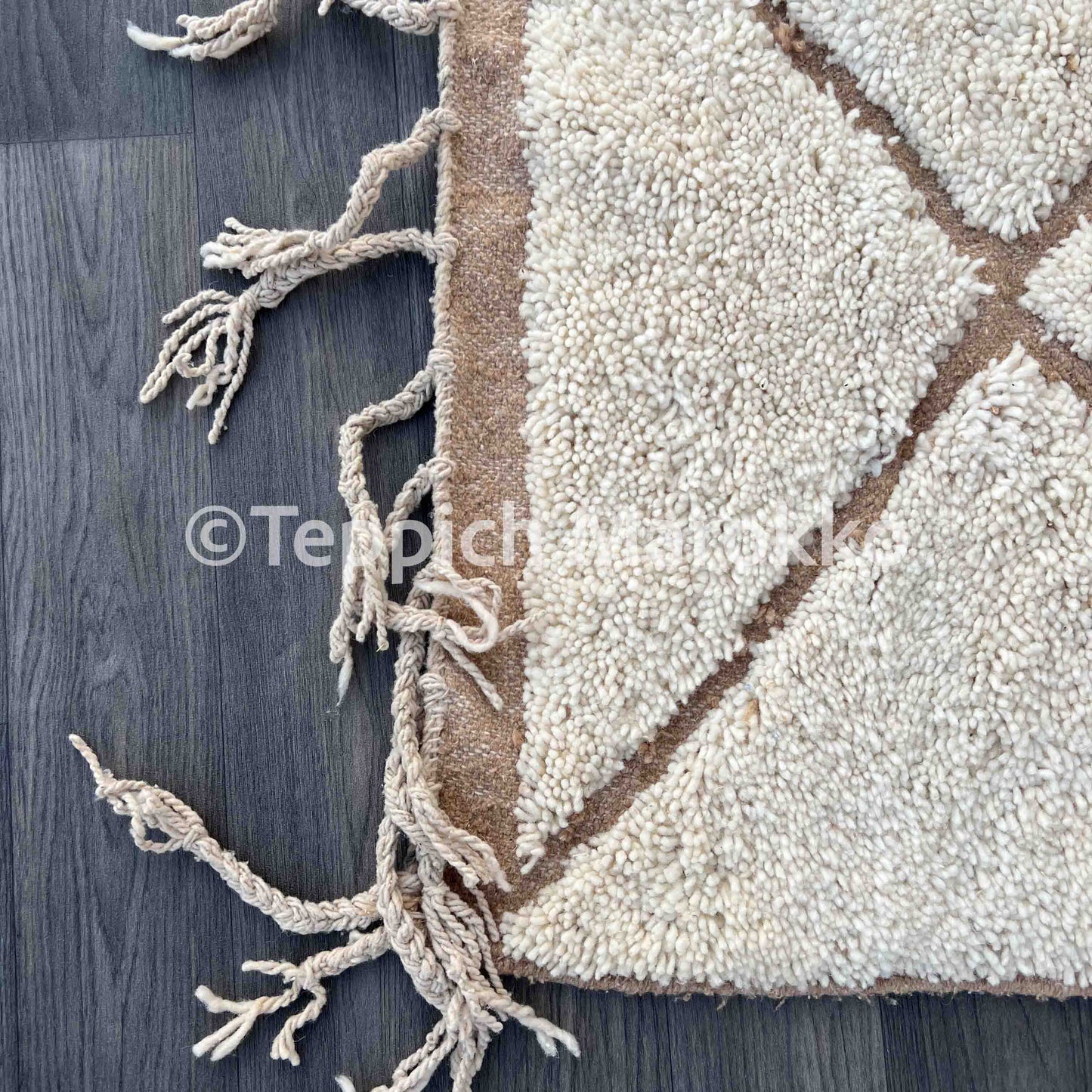 Elbayda - Shag Moroccan Rug