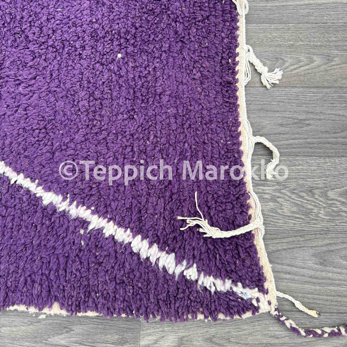 Almas – Moroccan Rug