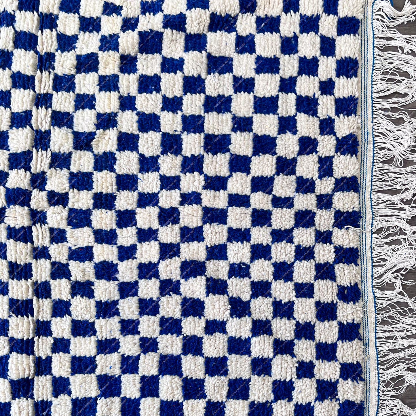 Ilyas – Checkered Rug
