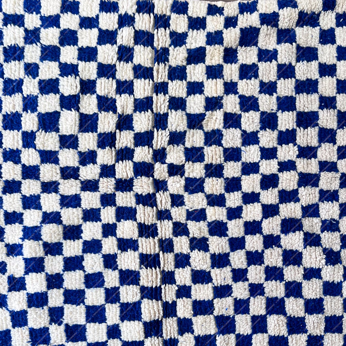 Ilyas – Checkered Rug