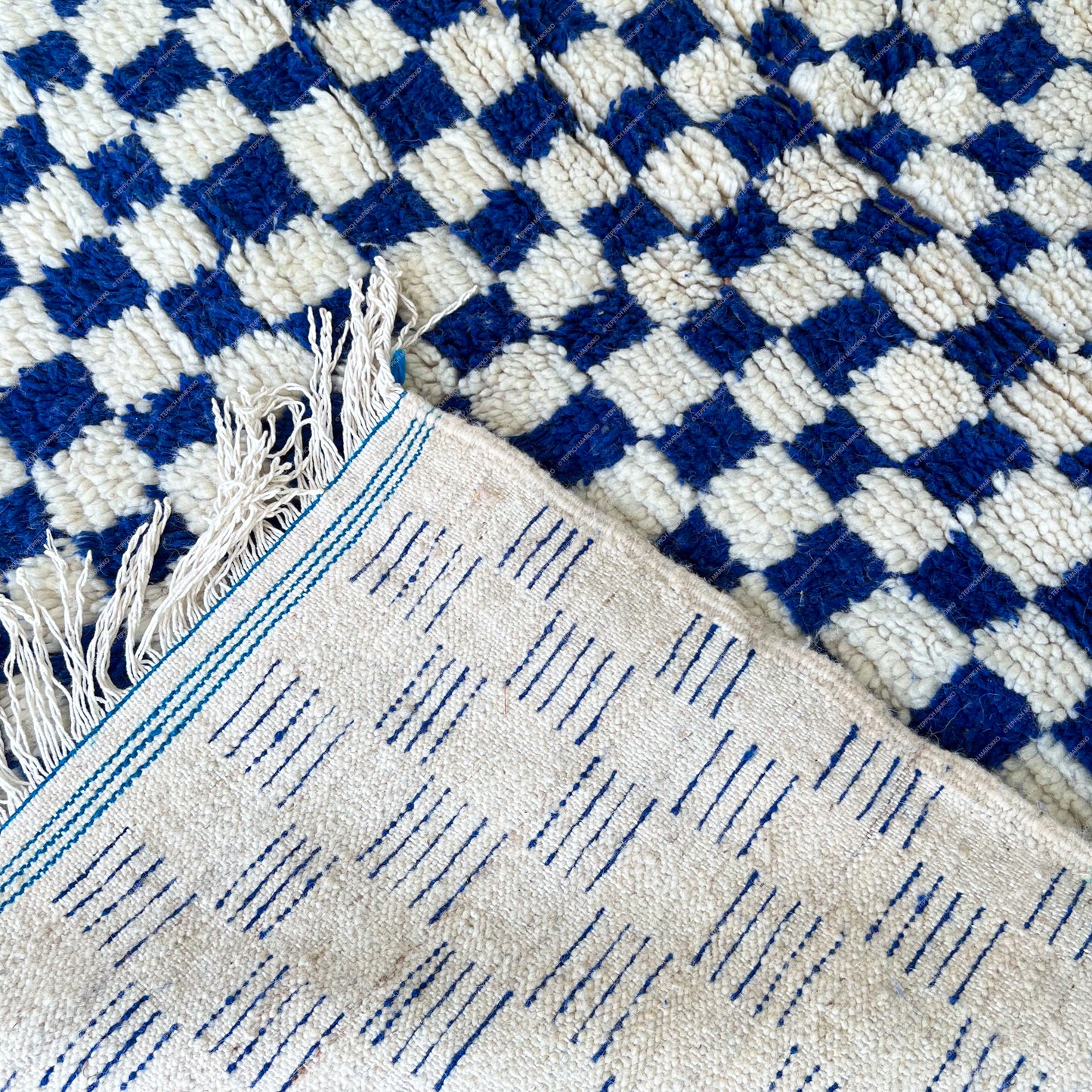 Ilyas – Checkered Rug