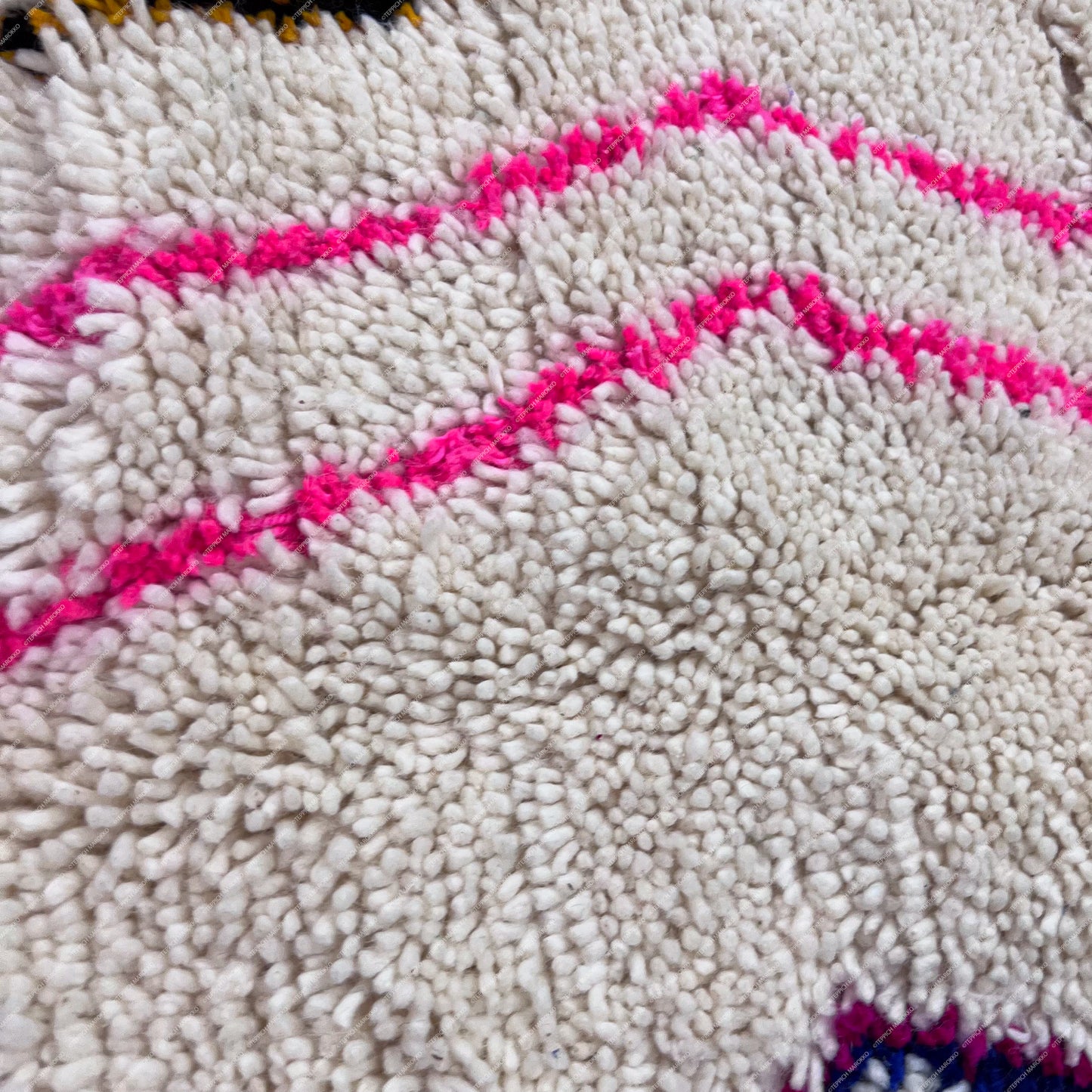 Almas – Moroccan Azilal Rug