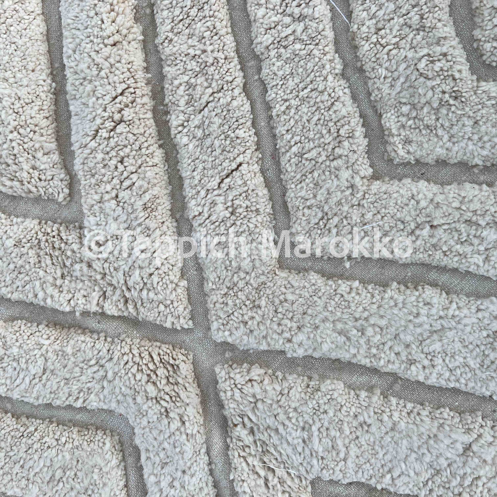 Ouraida - White Moroccan Rug