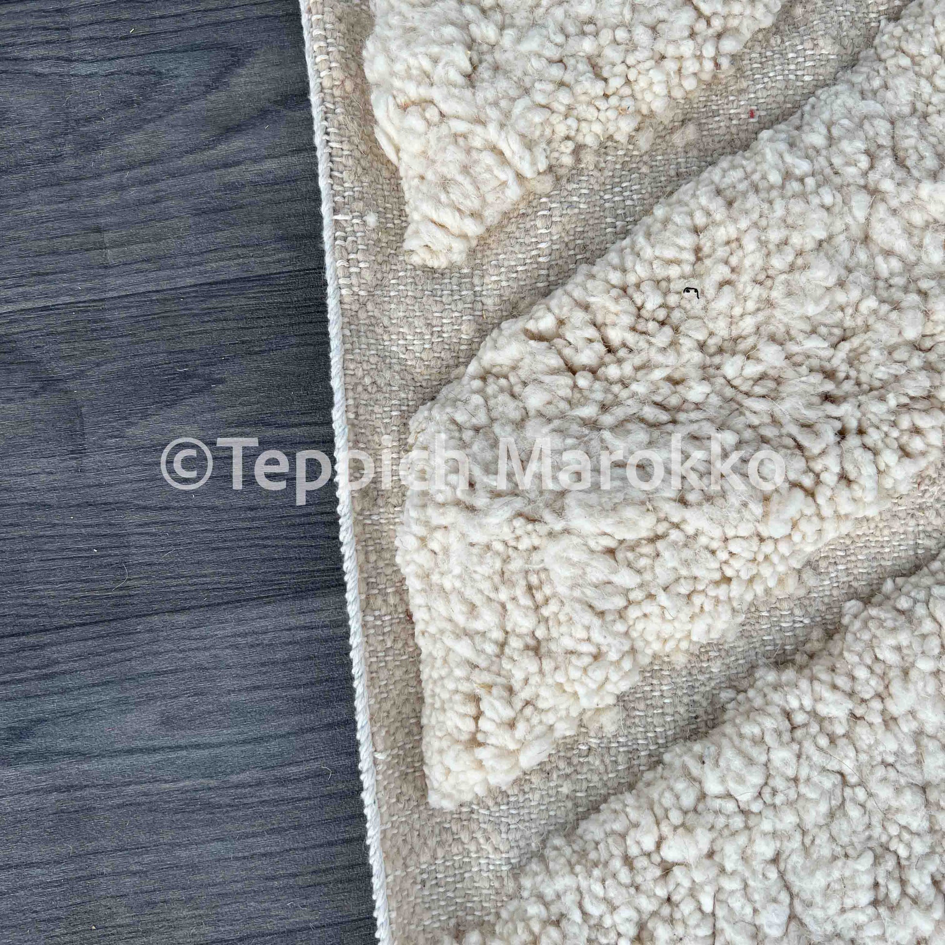 Ouraida - White Moroccan Rug