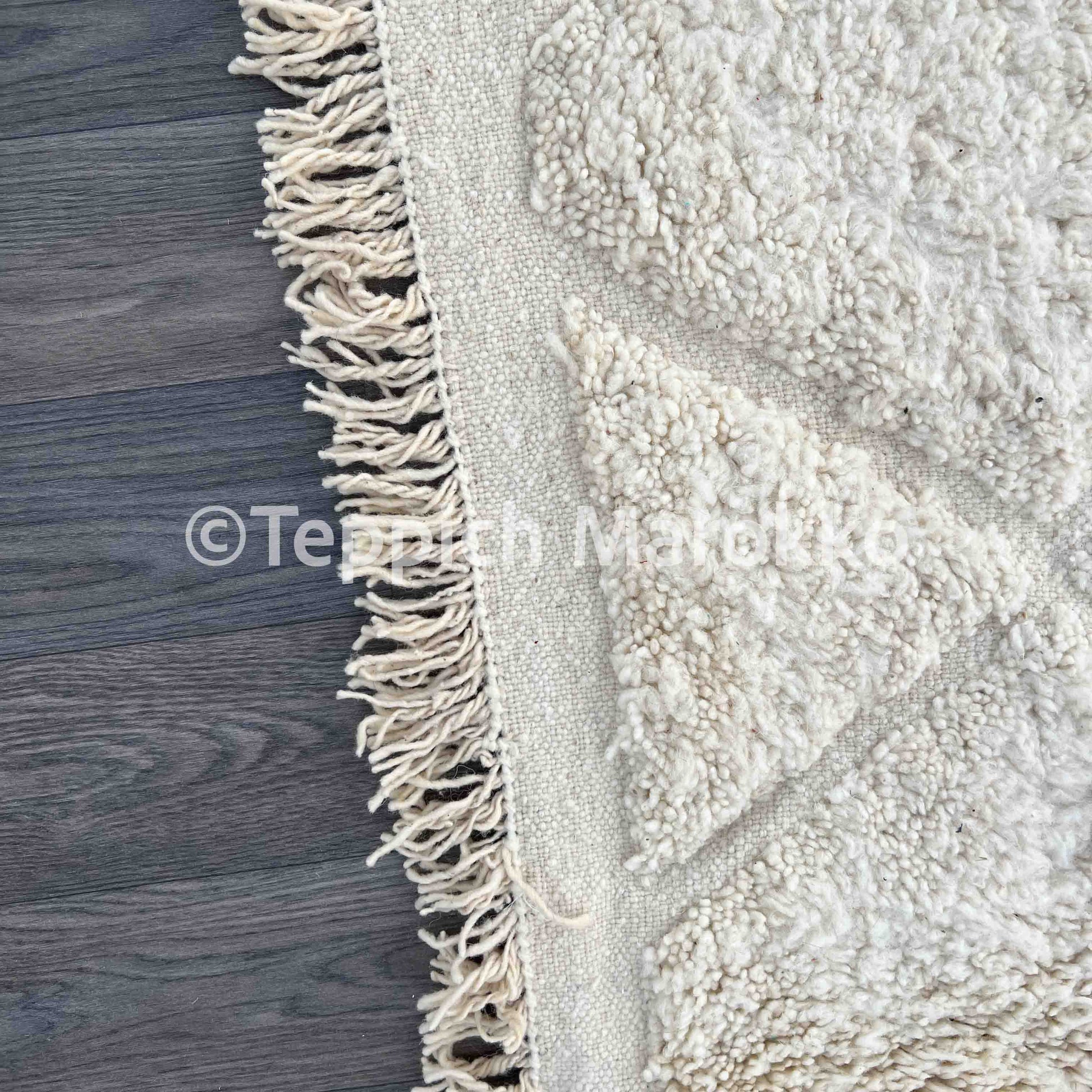 Salwa - White Moroccan Rug