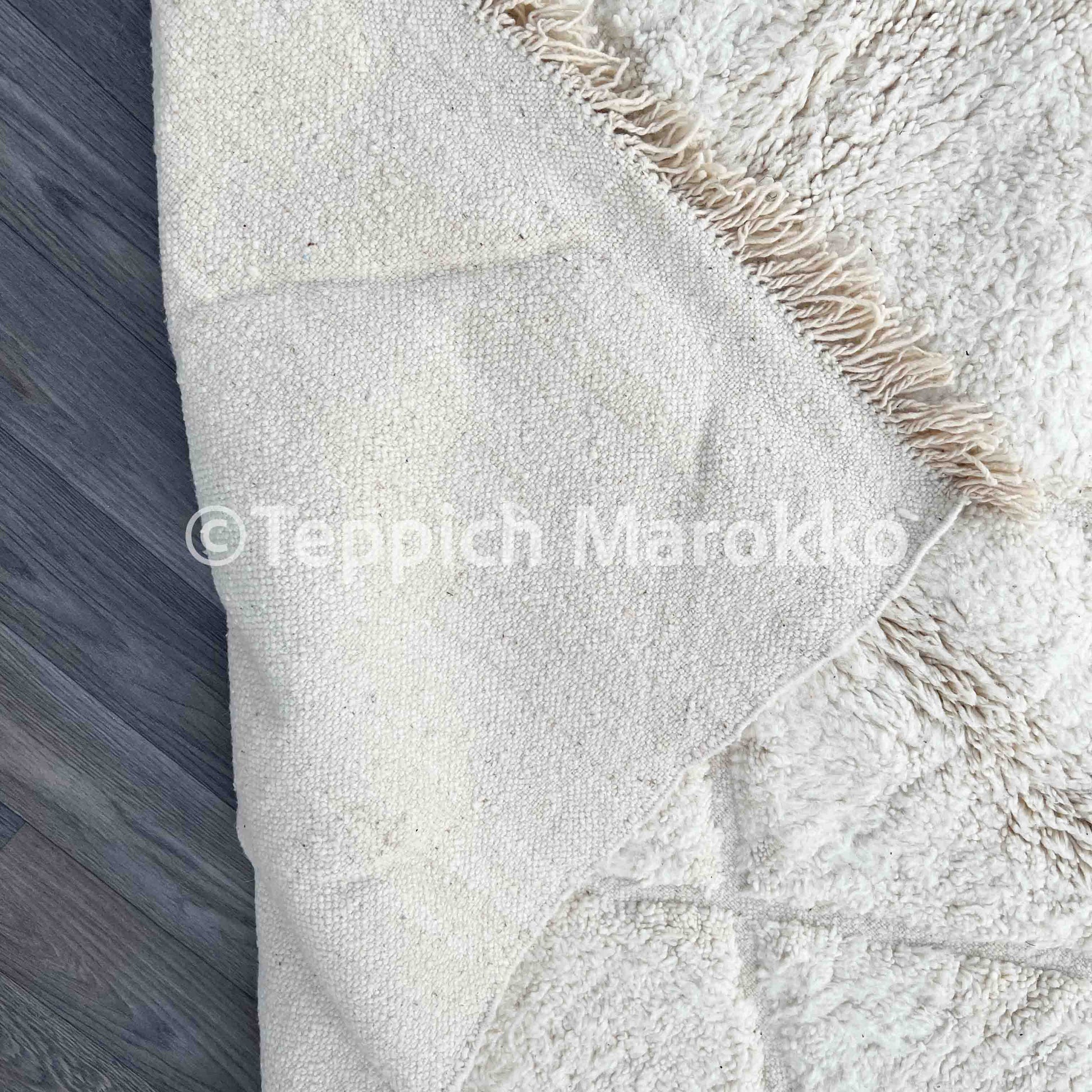 Salwa - White Moroccan Rug