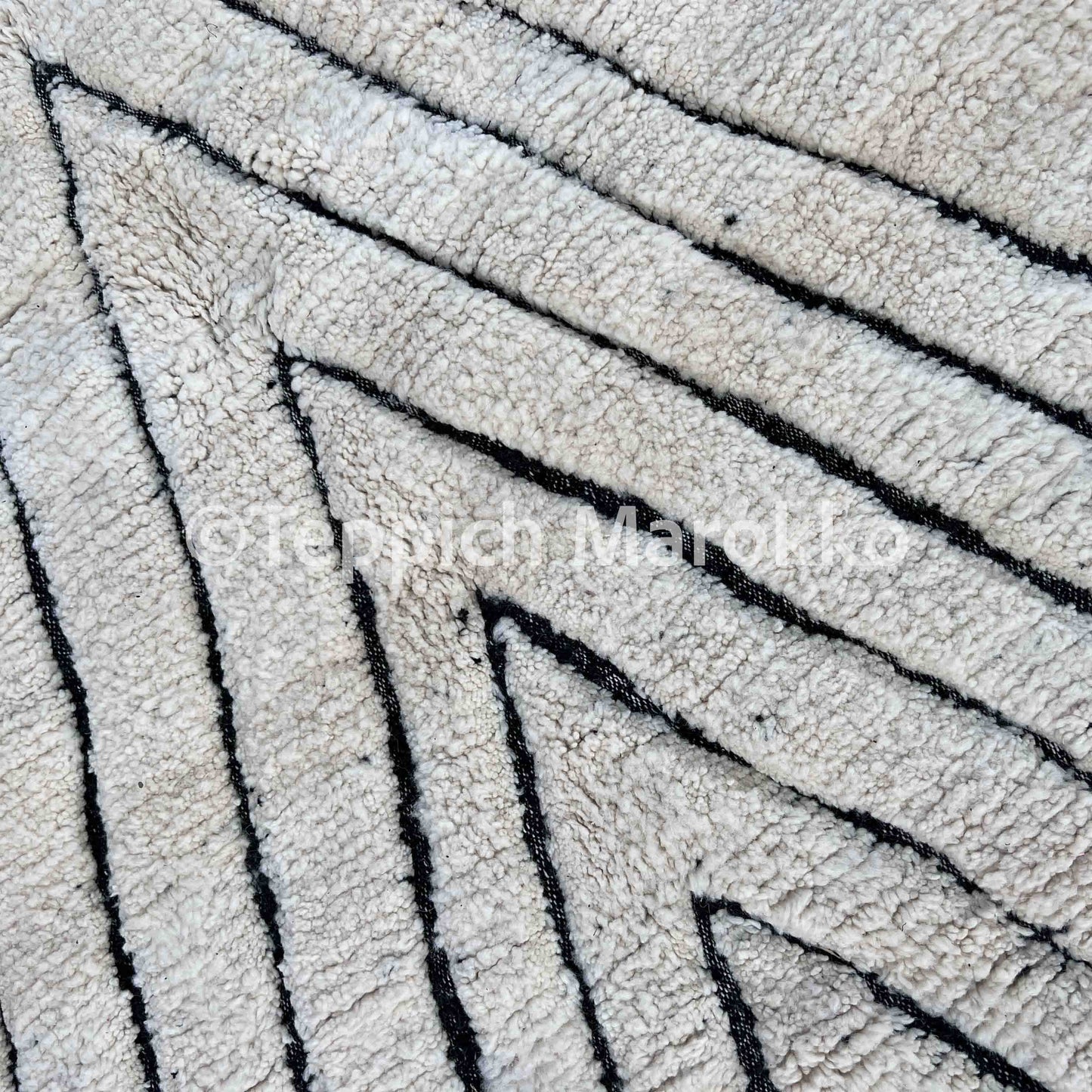 Zahra - White Moroccan Rug