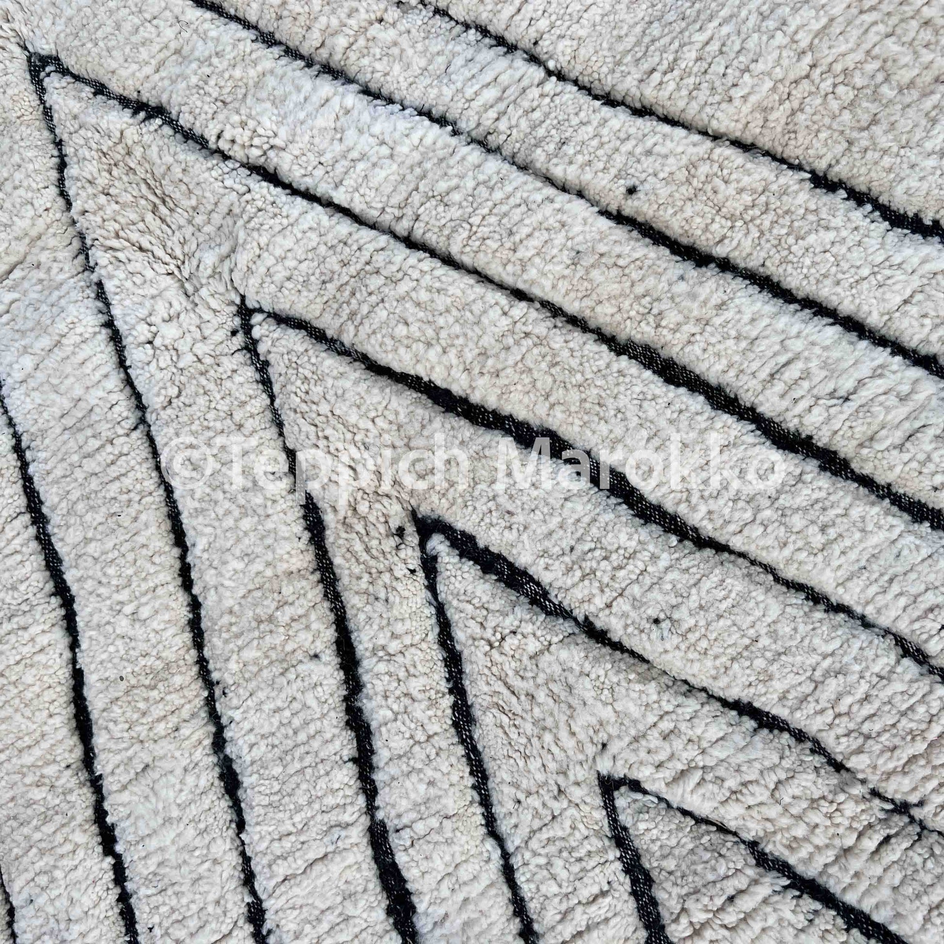 Zahra - White Moroccan Rug