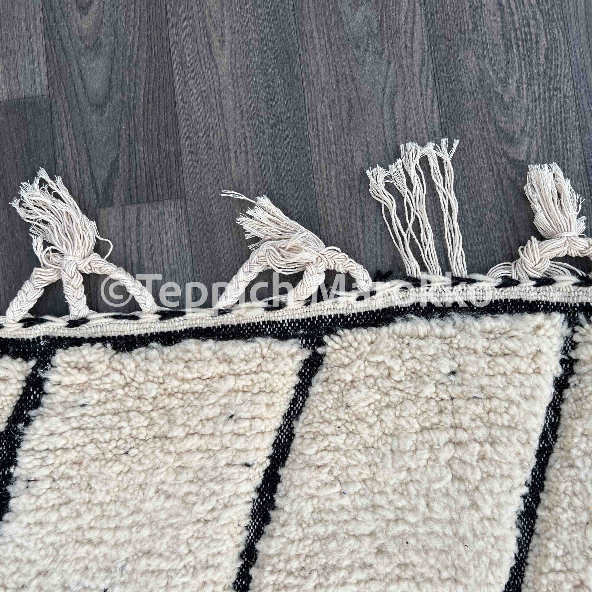 Zahra - White Moroccan Rug