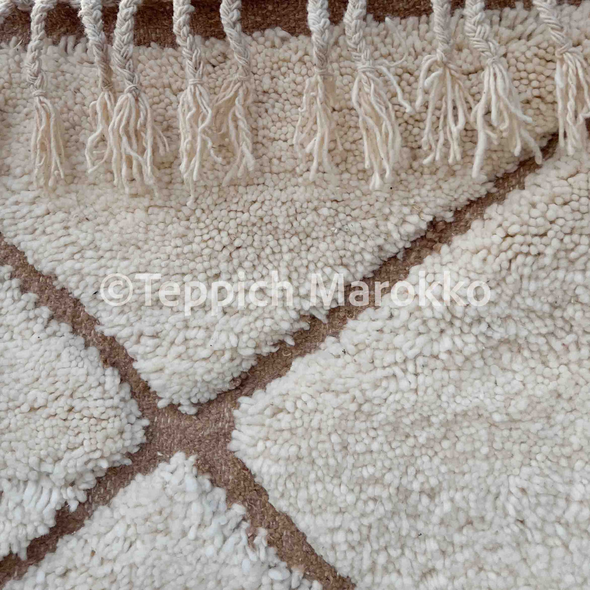 Elbayda - Shag Moroccan Rug