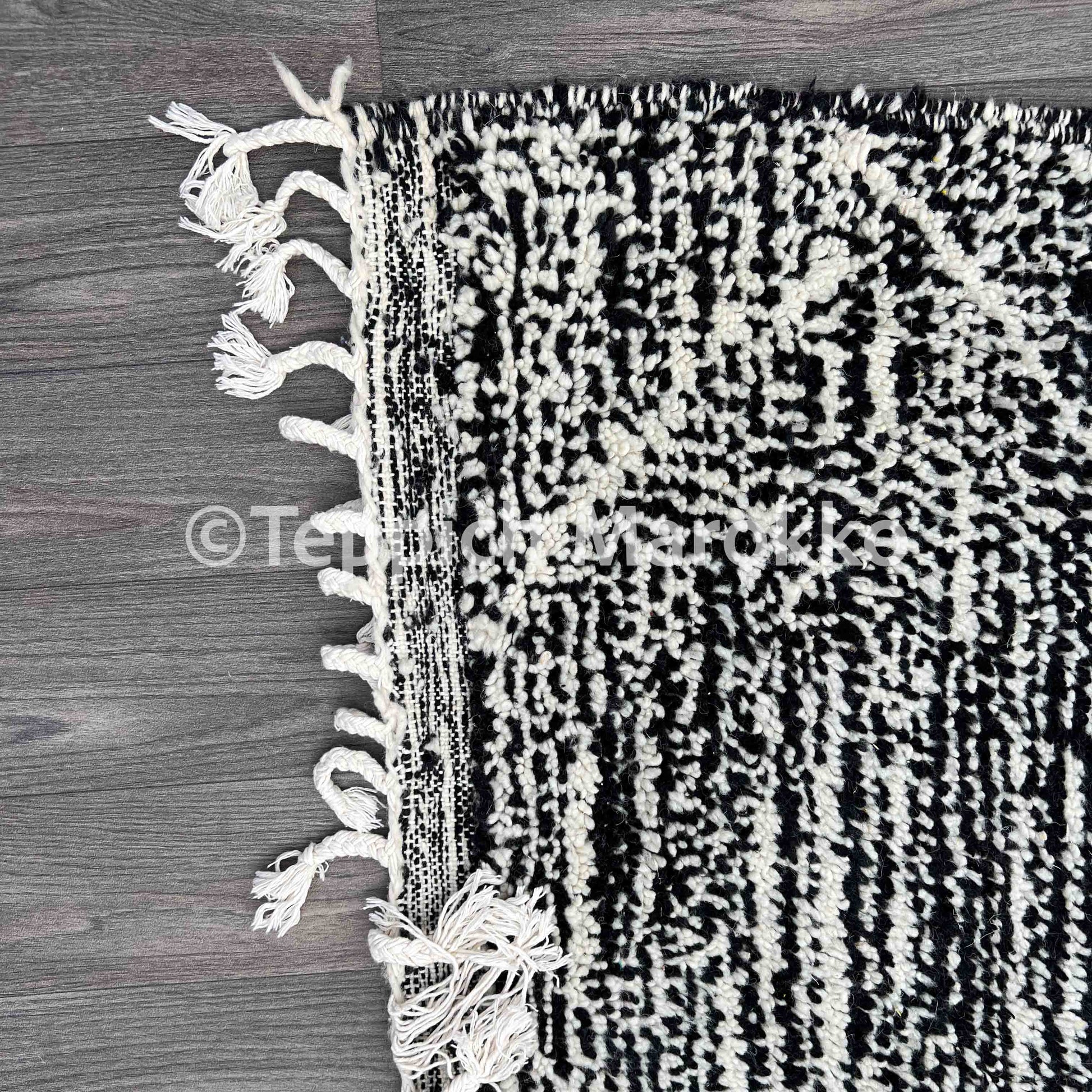 Ranya – Moroccan Rug