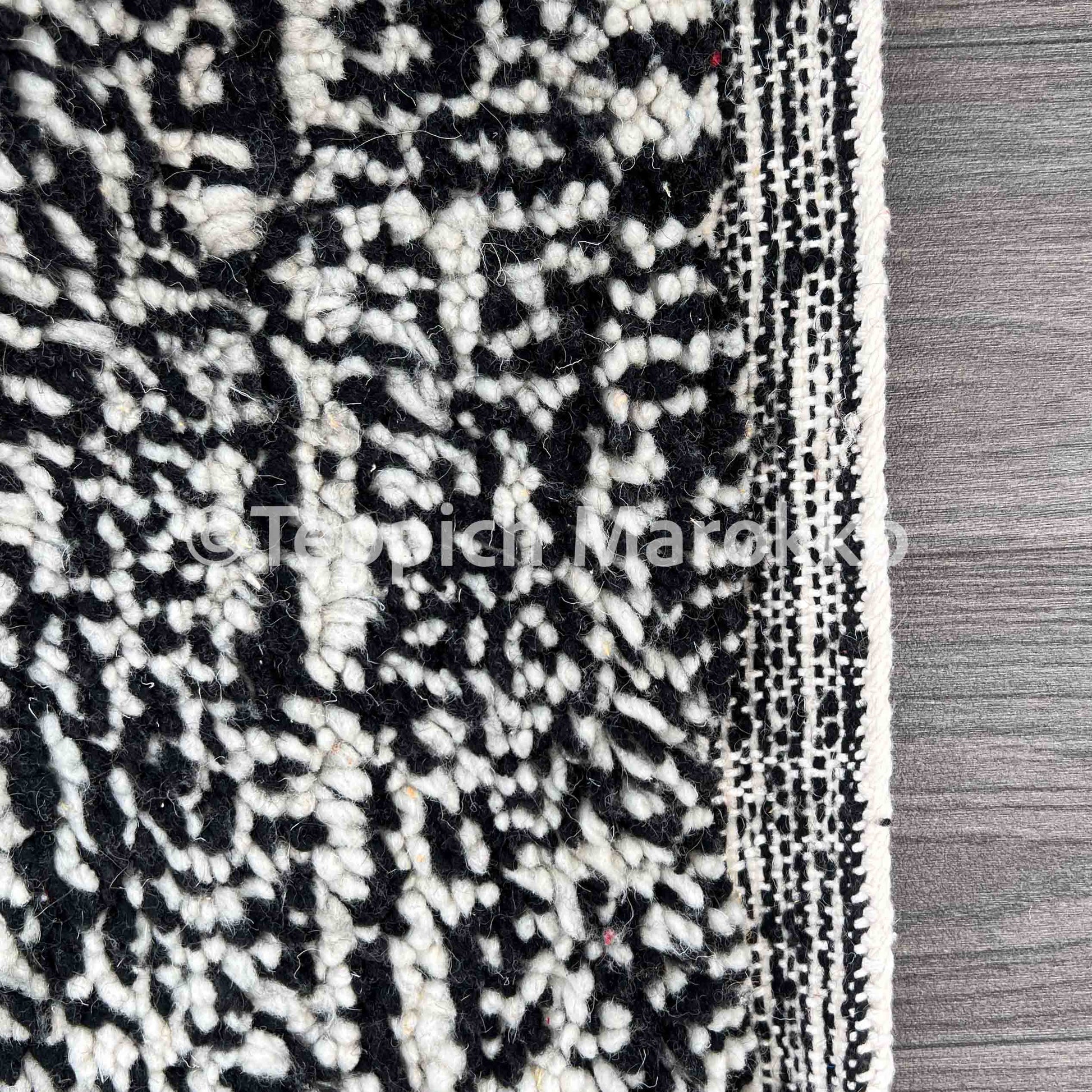 Ranya – Moroccan Rug