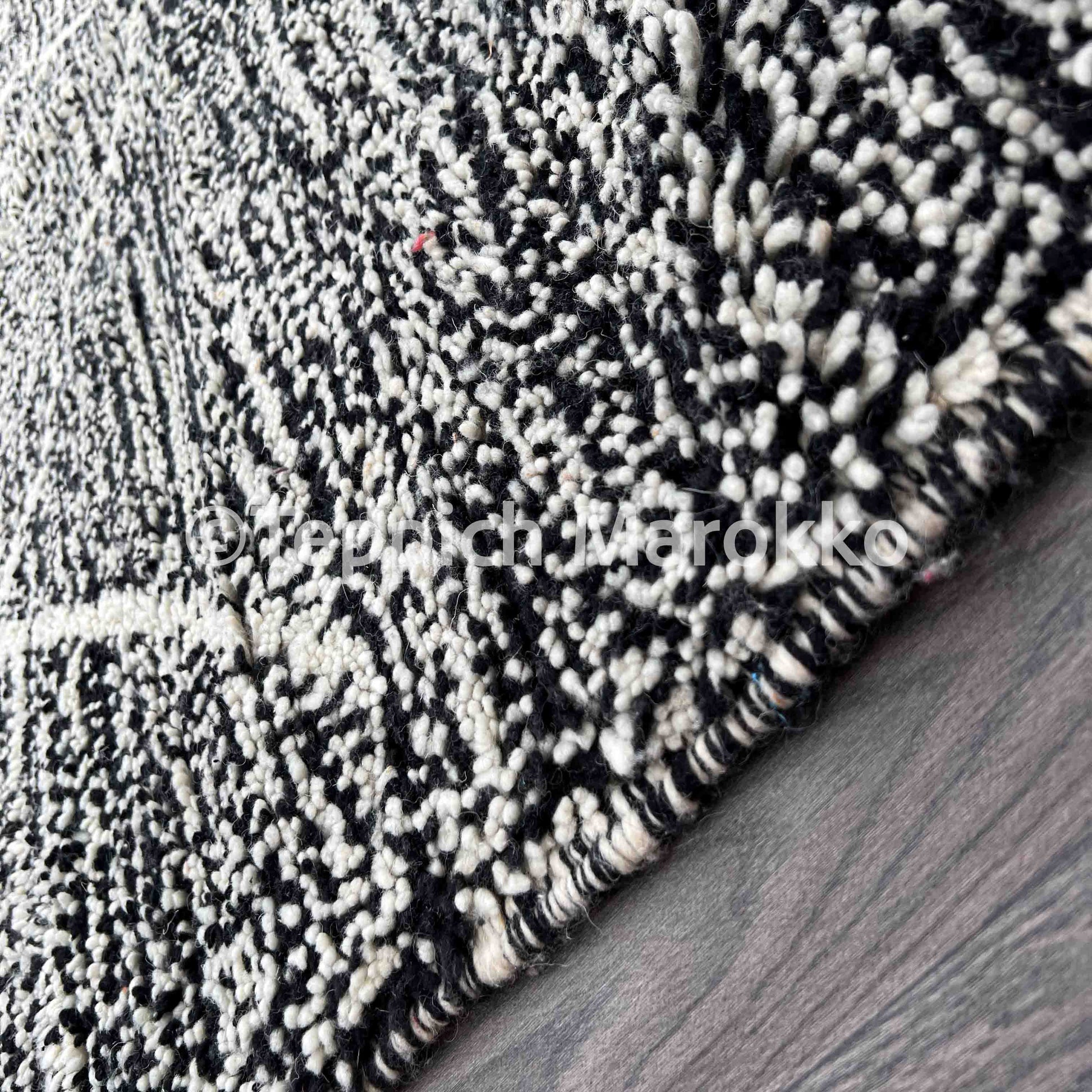 Ranya – Moroccan Rug