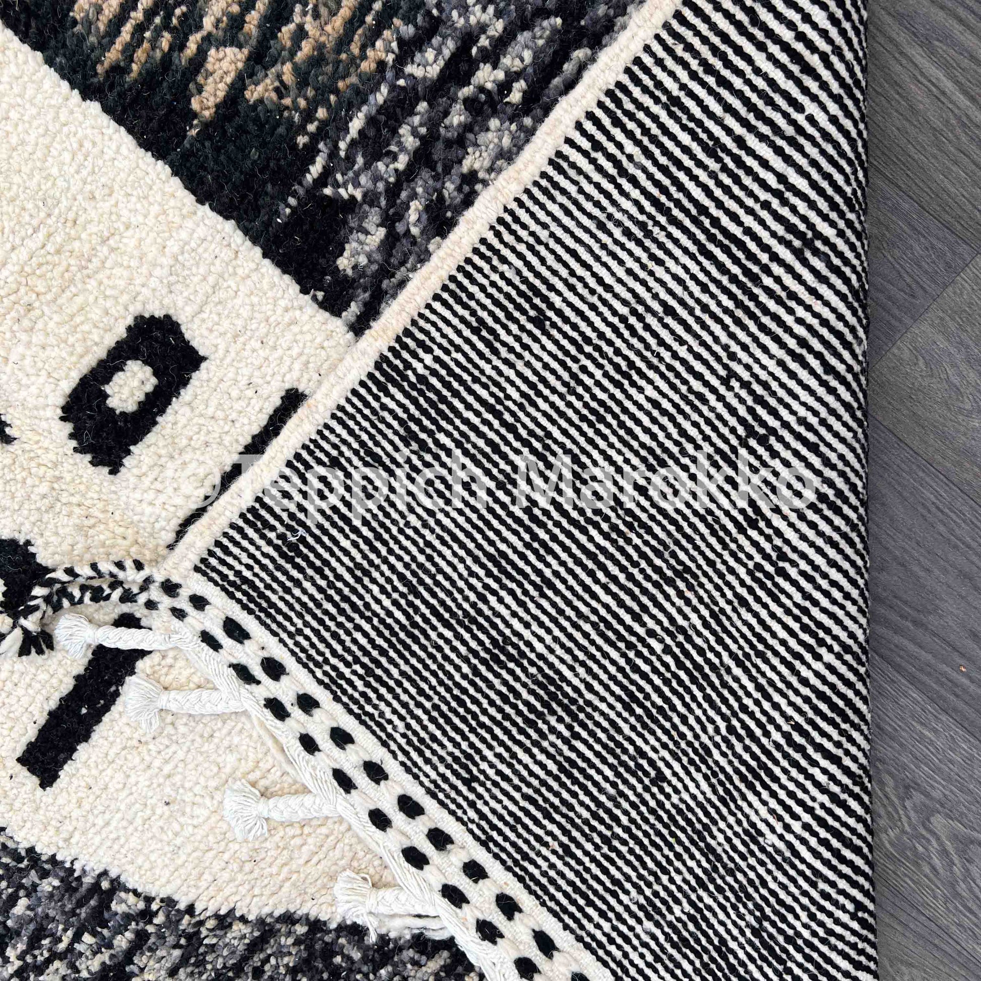 Tazar – Moroccan Rug