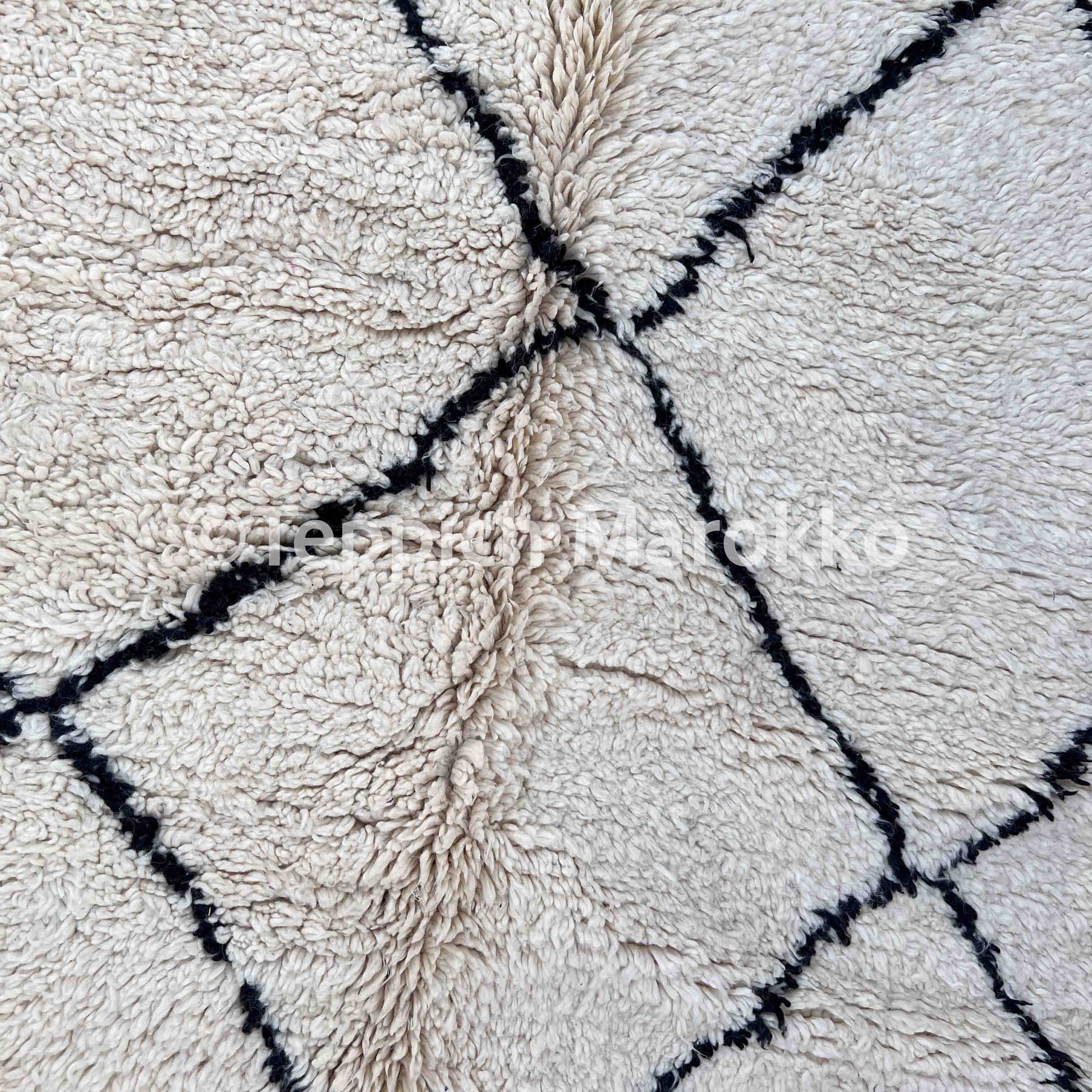 Amira – Moroccan Rug