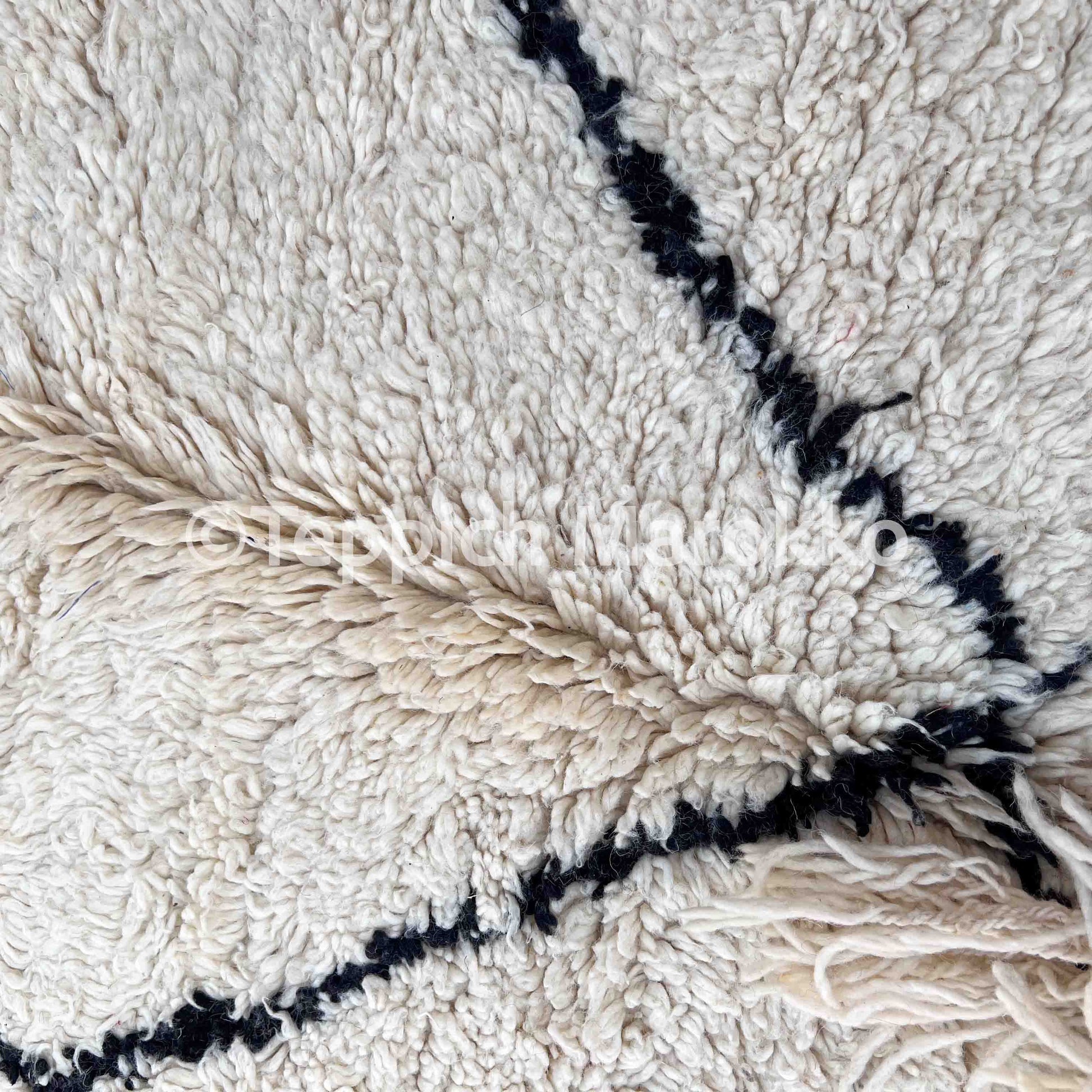 Amira – Moroccan Rug