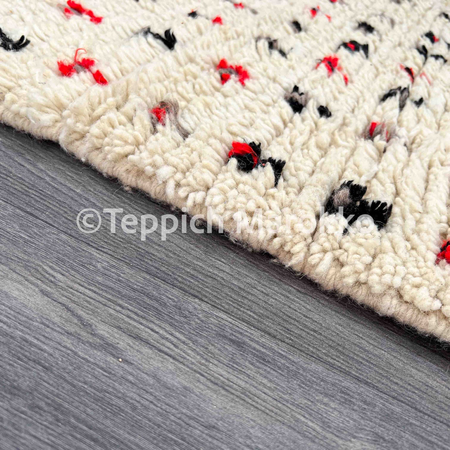 Zahra - Dots Azilal Rug