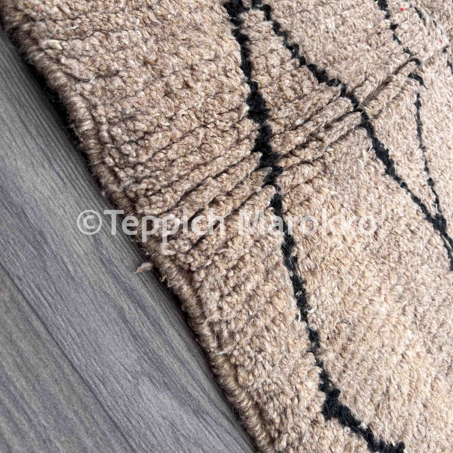 Lirya – Moroccan Rug