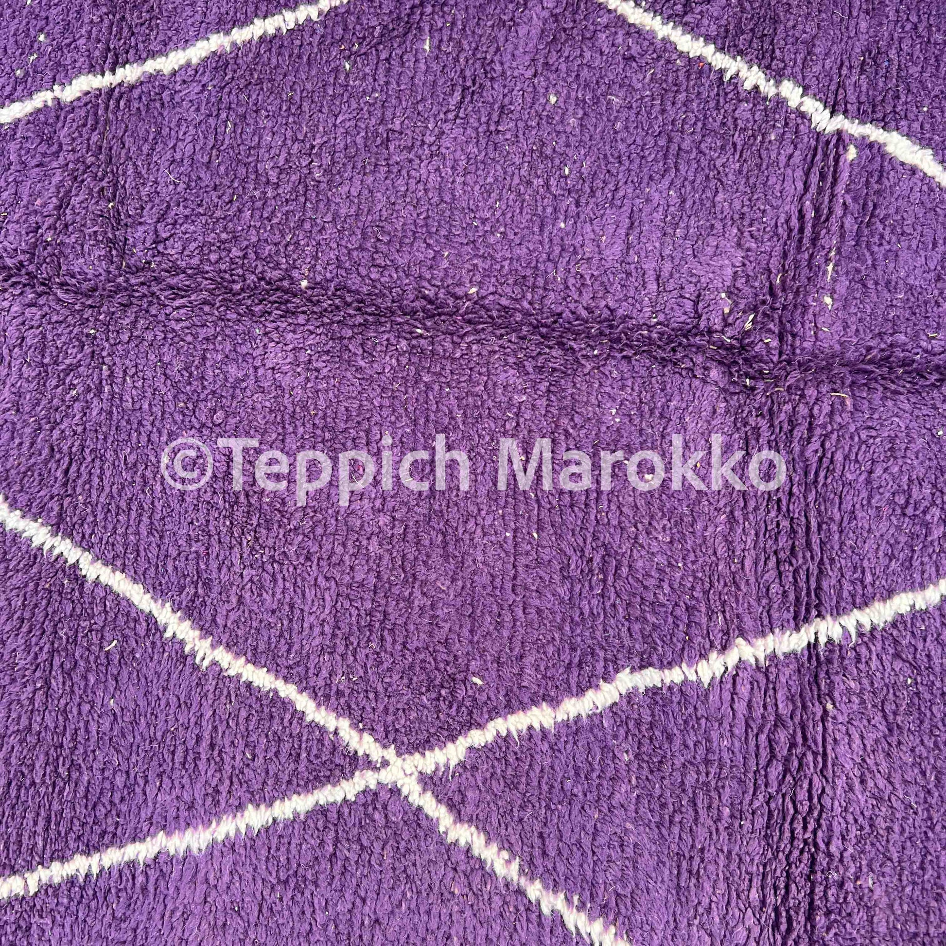 Almas – Moroccan Rug