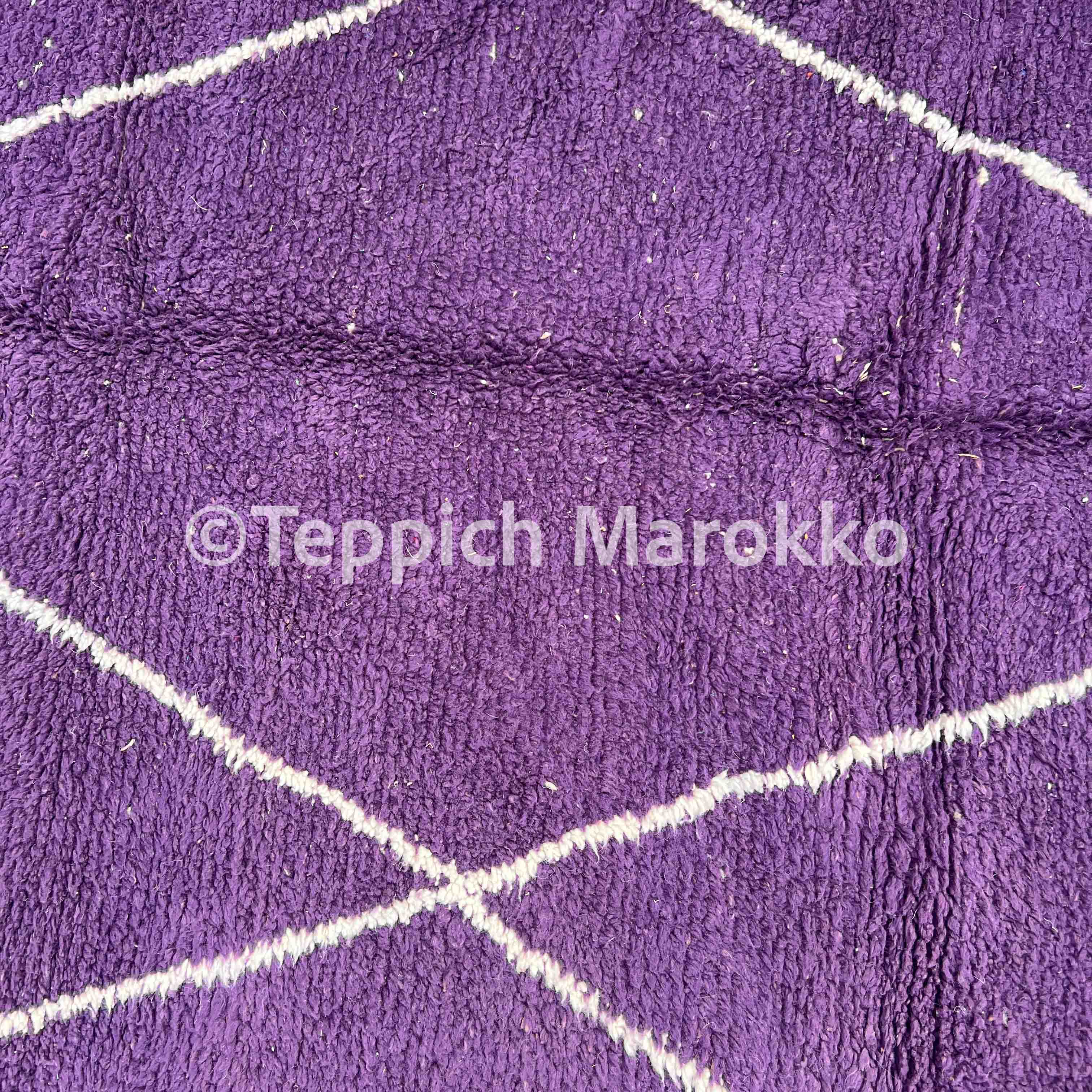 Almas – Moroccan Rug