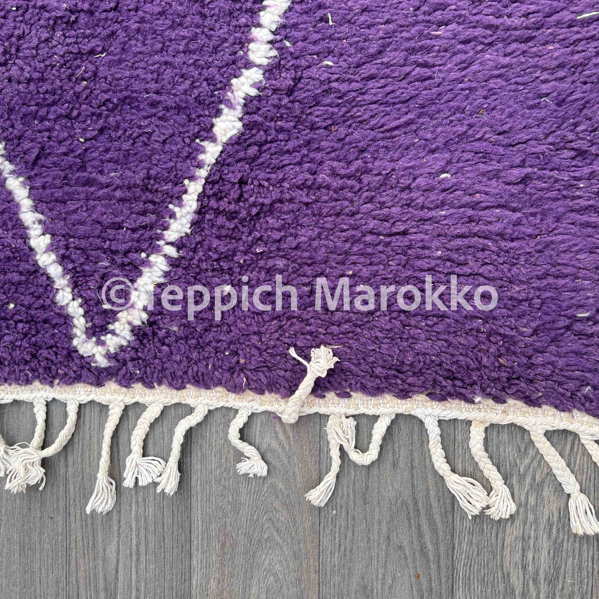 Almas – Moroccan Rug