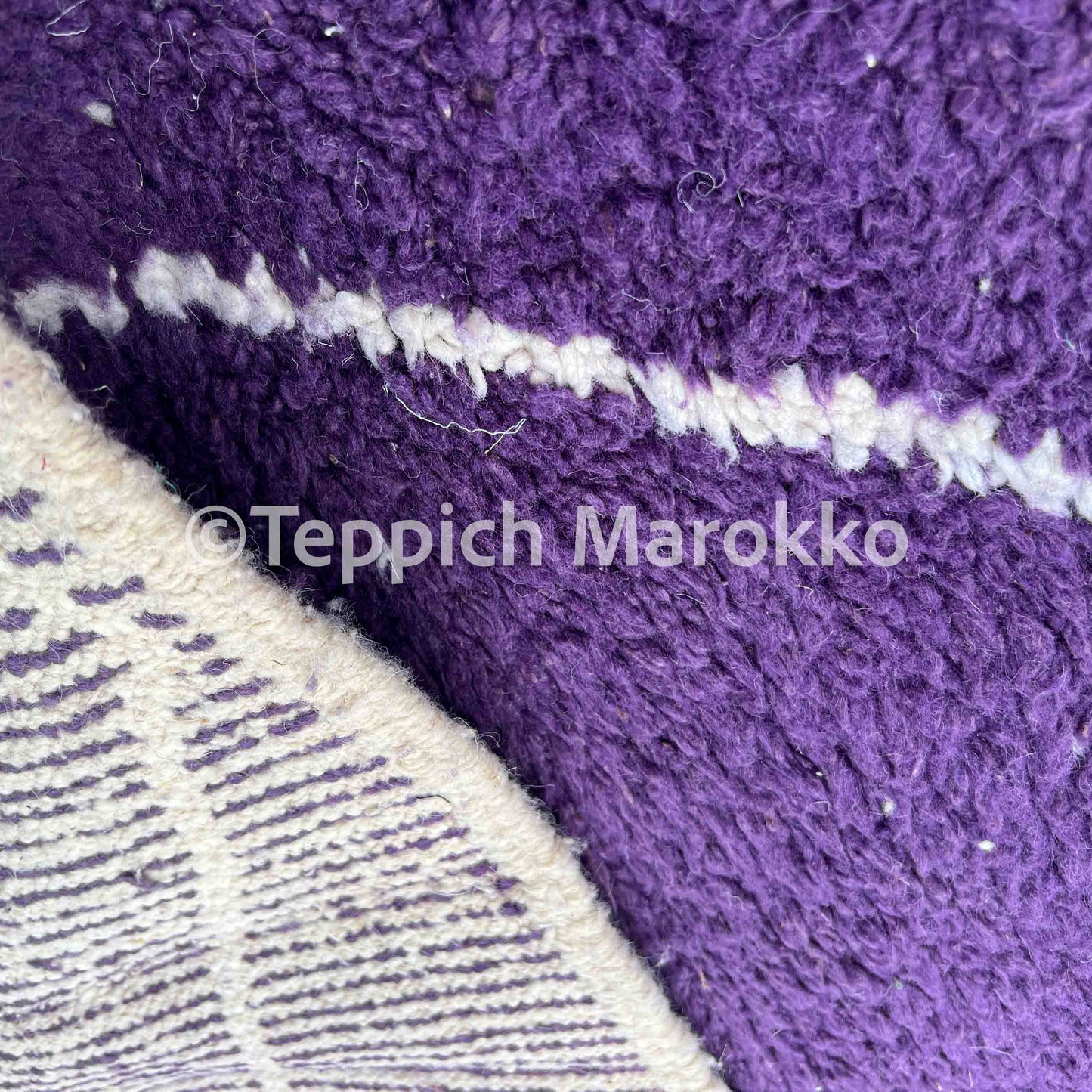 Almas – Moroccan Rug